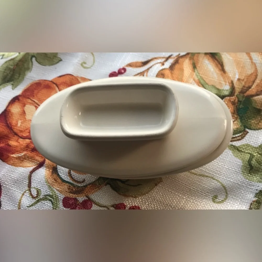 Elegant Cream Butter Bell for Regular Size Butter Cube